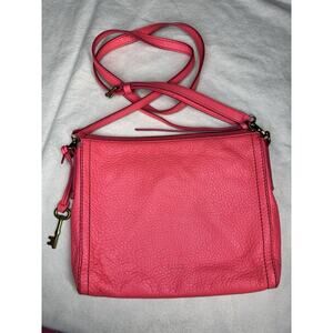 Fossil Emma EW Crossbody bag in pink pebbled leather Adjustable Strap Key Charm